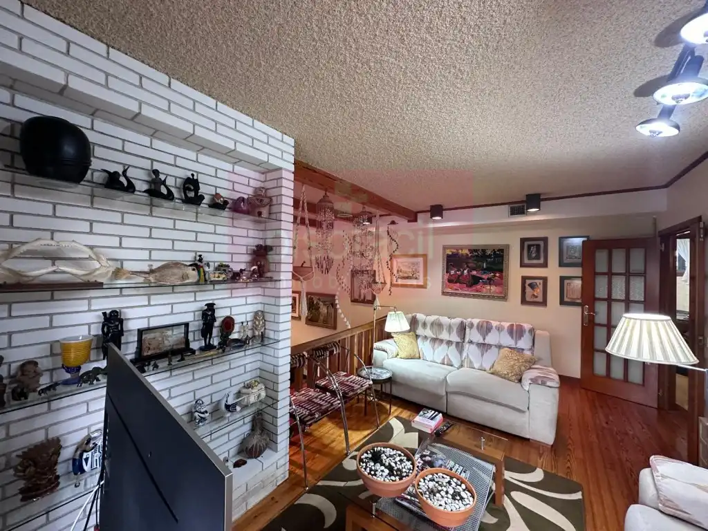 Sala d'estar de Casa o xalet en venda en Lugo