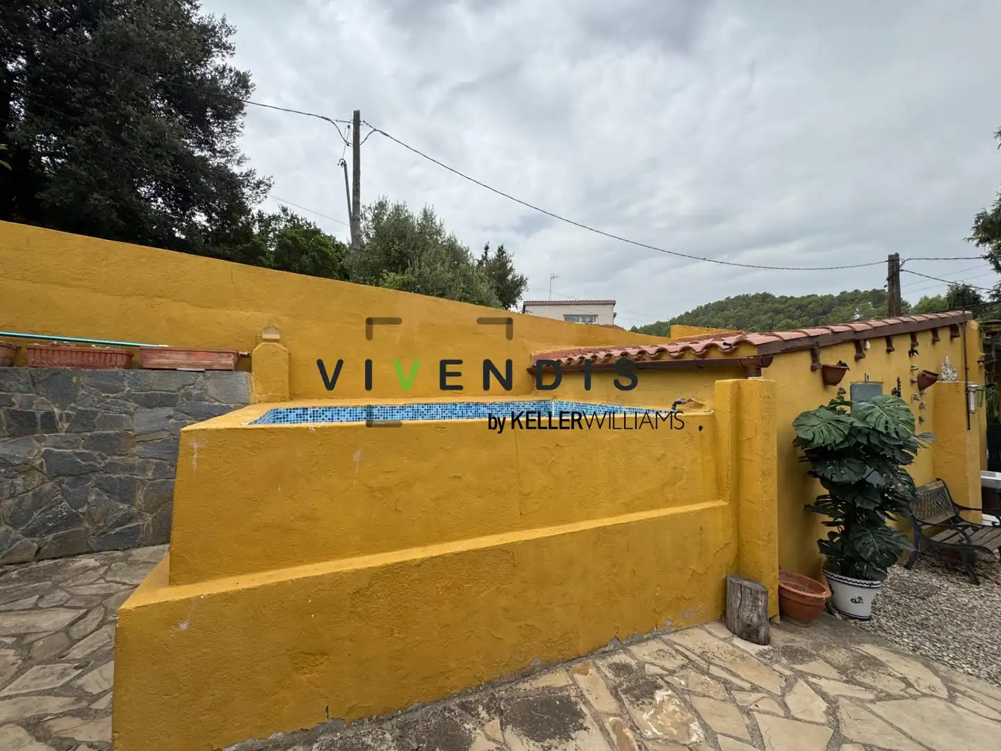 Vista exterior de Finca rústica en venta en Corbera de Llobregat