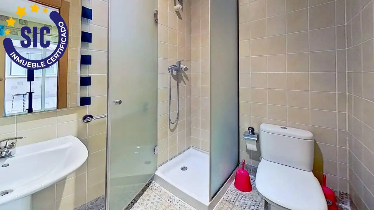 Badezimmer von Haus oder Chalet zur Miete in Chiva mit Heizung und Terrasse