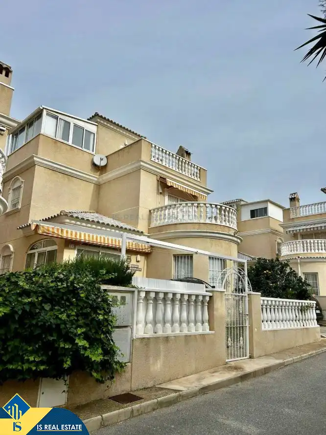Casa amb piscina en venda a Orihuela Costa