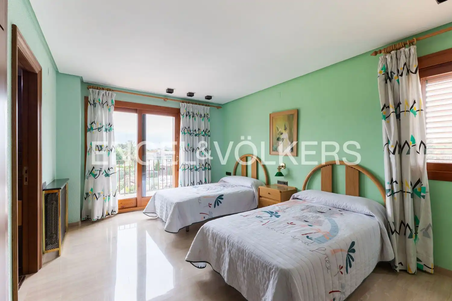 Habitación de Casa o chalet en venta en Chiva con Aire acondicionado, Calefacción y Jardín privado