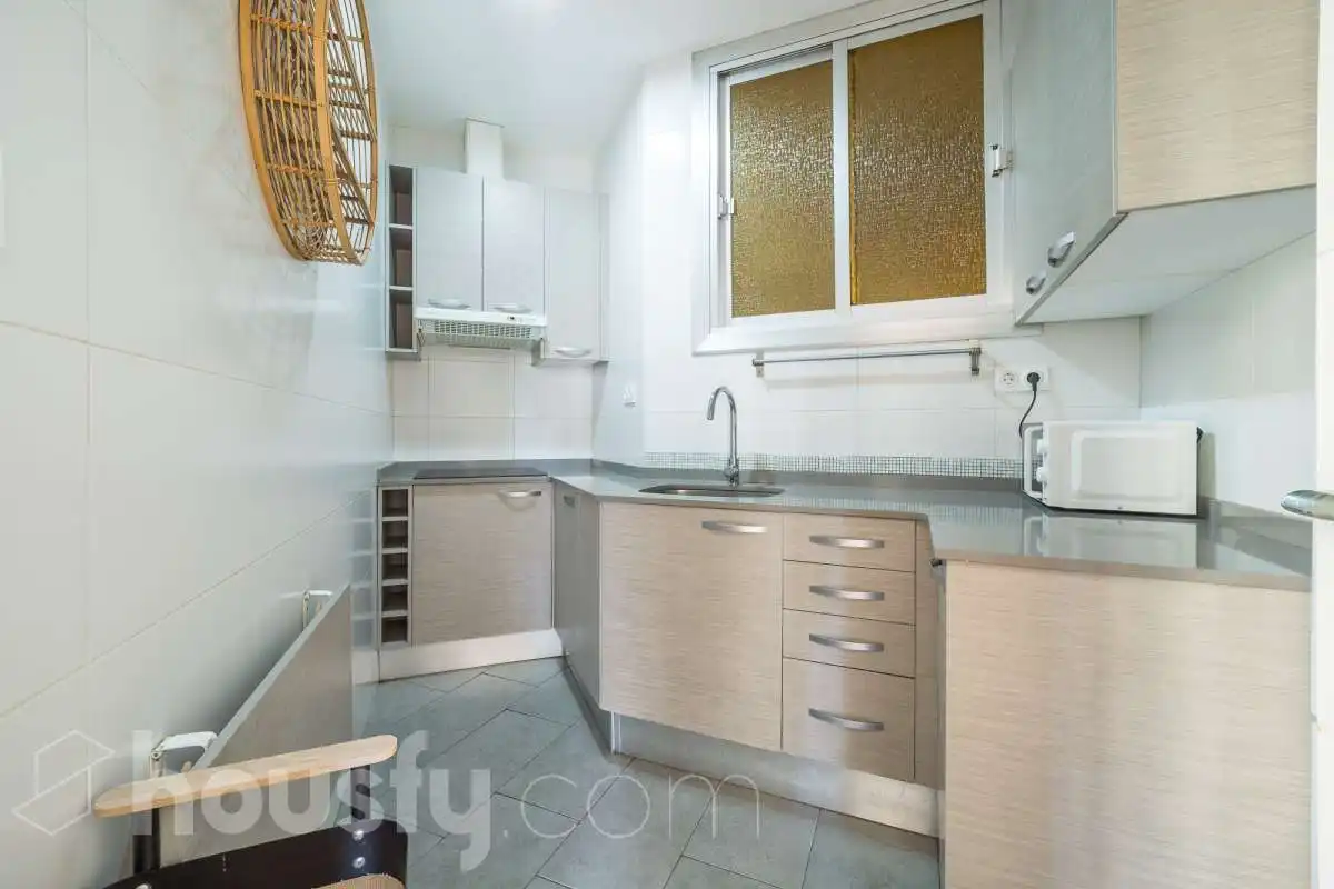 Appartamento con terrazza in vendita a Carrer del Comte d'Urgell ., imagen 5