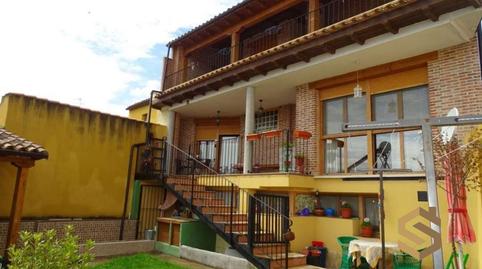 Foto 2 de Casa adosada en venda a Calle la Iglesia, Villalaco, Palencia