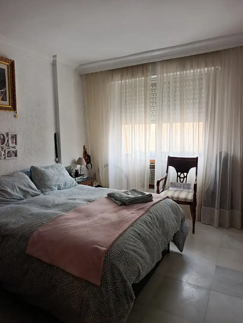 Bedroom of Flat for sale in Sevilla  with Furnished and Balcony