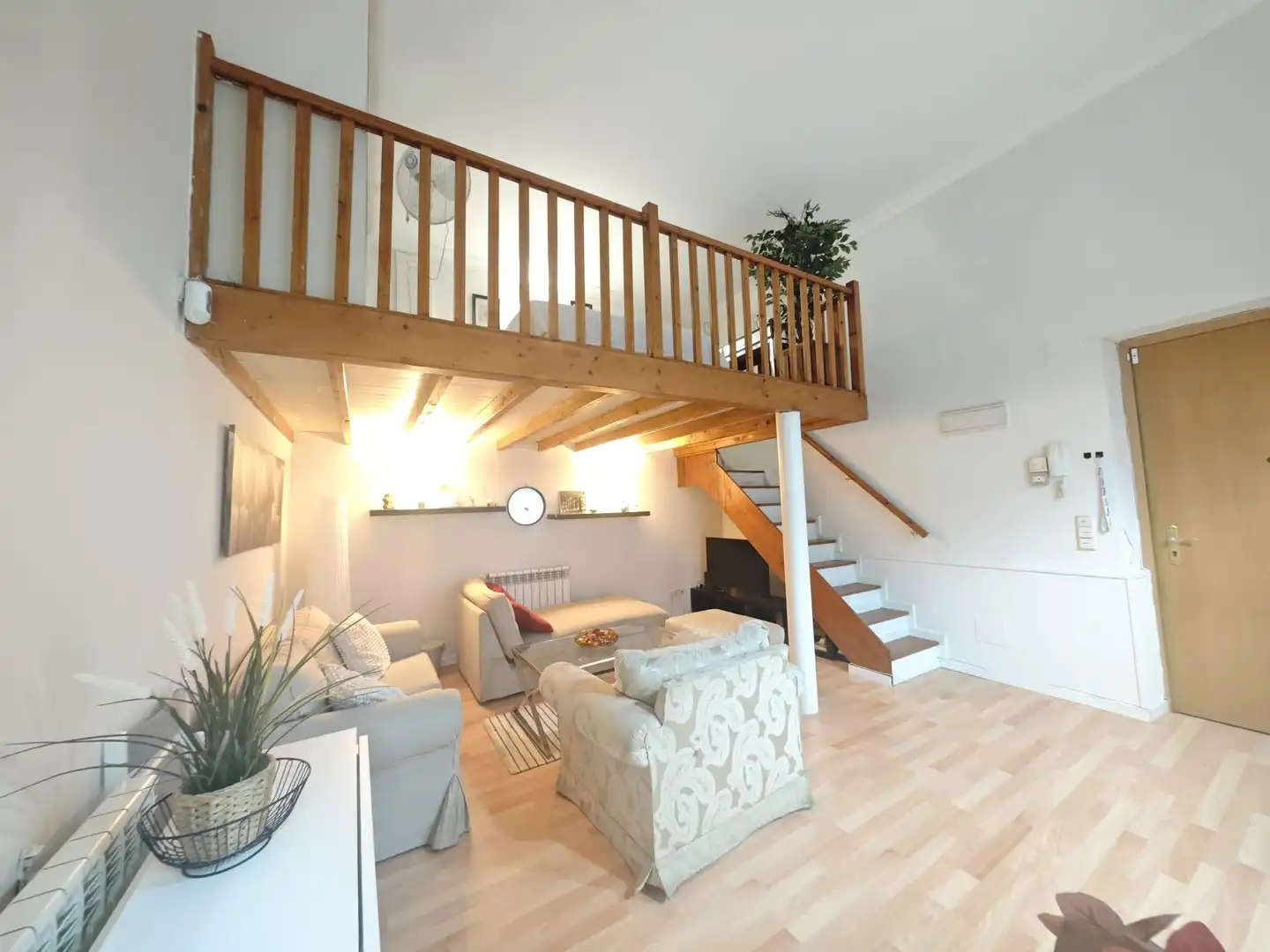 Sala d'estar de Apartament de lloguer en Madrid amb Calefacció