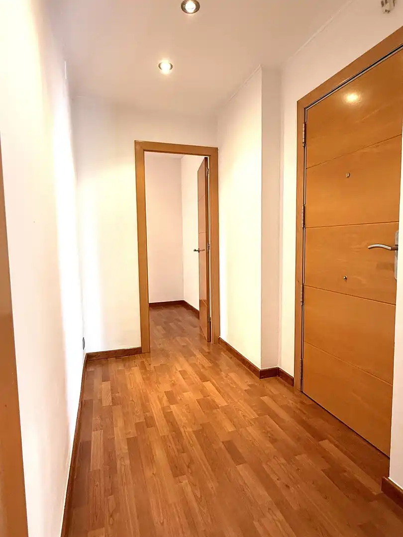 Piso en venta en Sant Boi de Llobregat con Aire acondicionado, Calefacción y Parquet