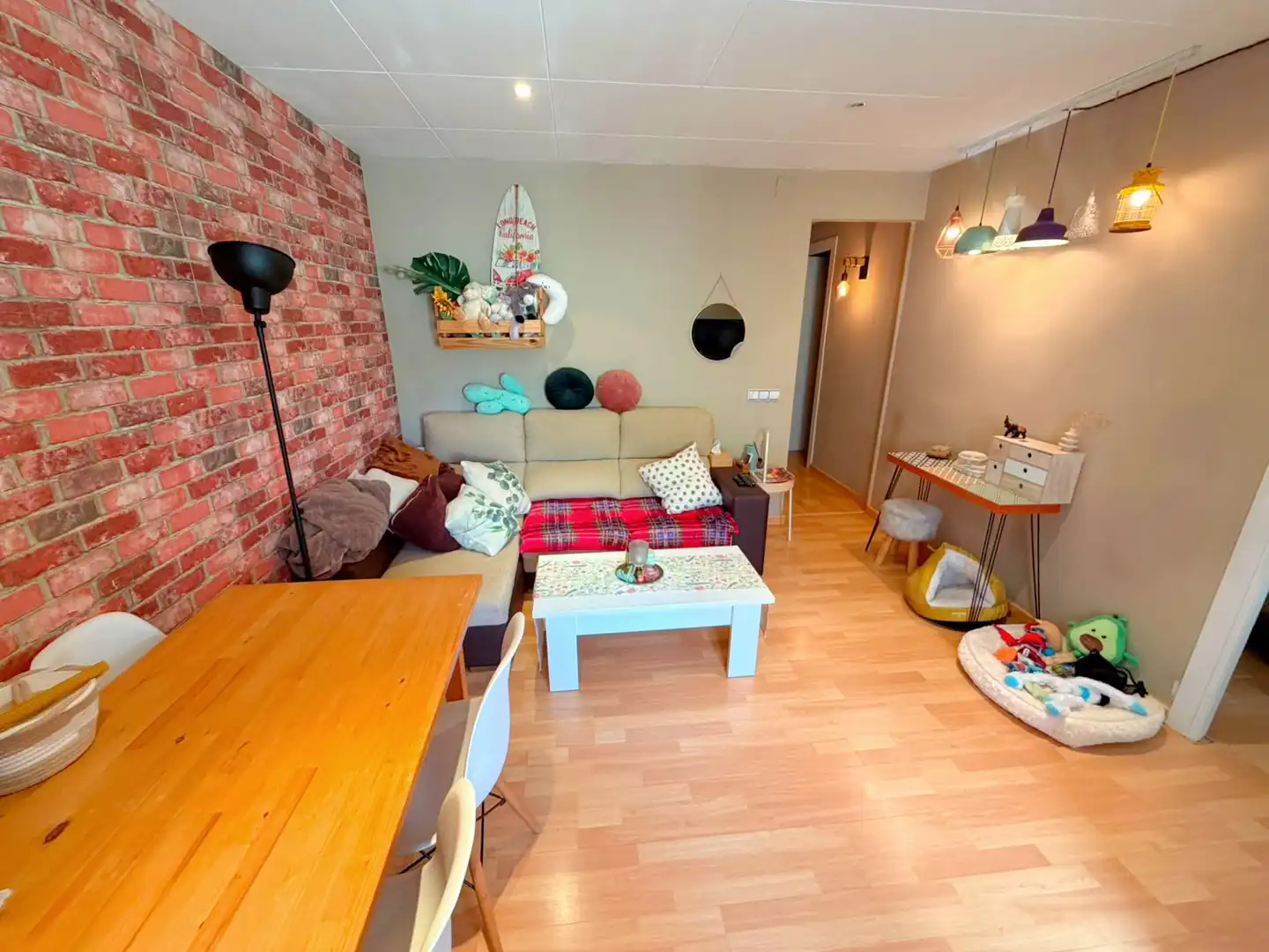 Living room of Flat for sale in El Prat de Llobregat  with Air Conditioner, Parquet flooring and Oven