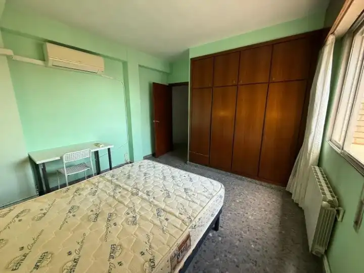 Habitación de Piso en venta en Valencia con Aire acondicionado, Calefacción y Amueblado