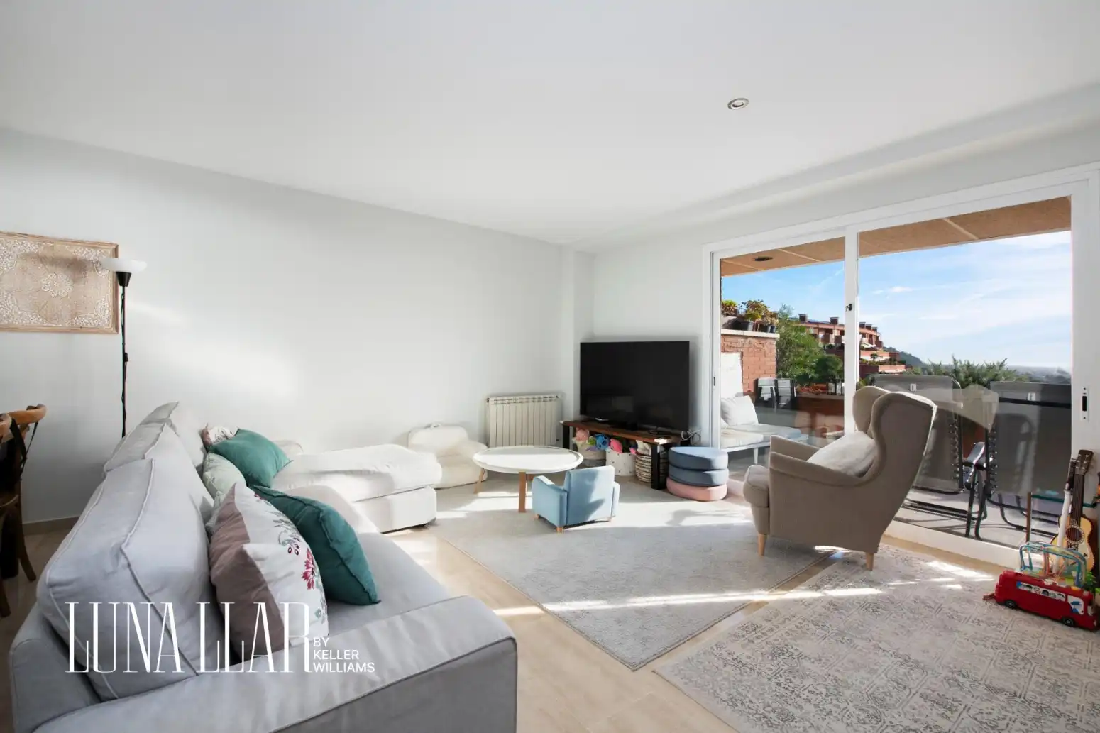Living room of Attic for sale in Sitges  with Air Conditioner and Terrace