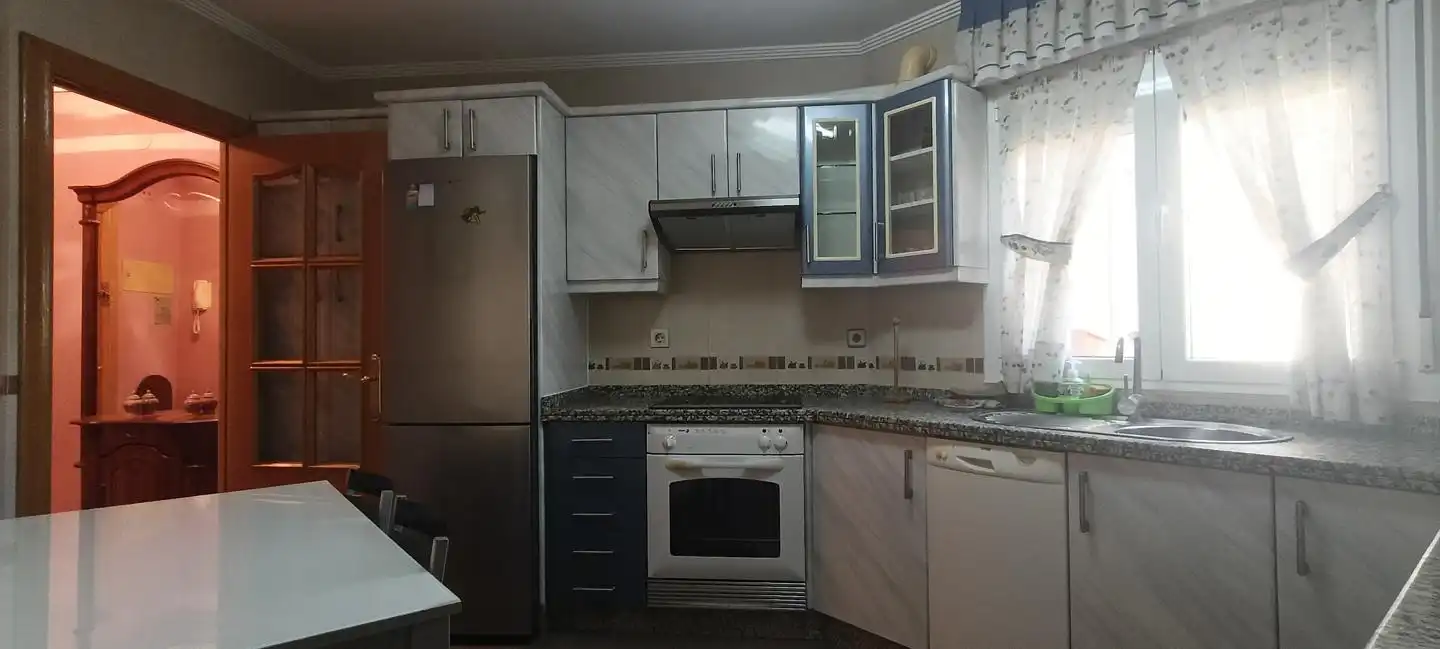Piso en venta en Calle Miguel Hernández, Armunia
