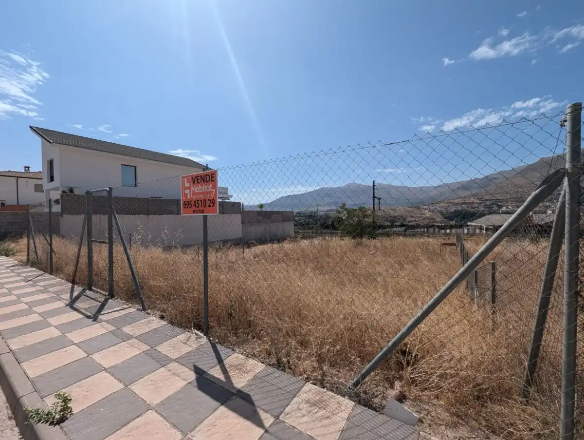Residential land for sale in Loja