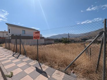 Wohnbaugrundstück zum Verkauf in Loja