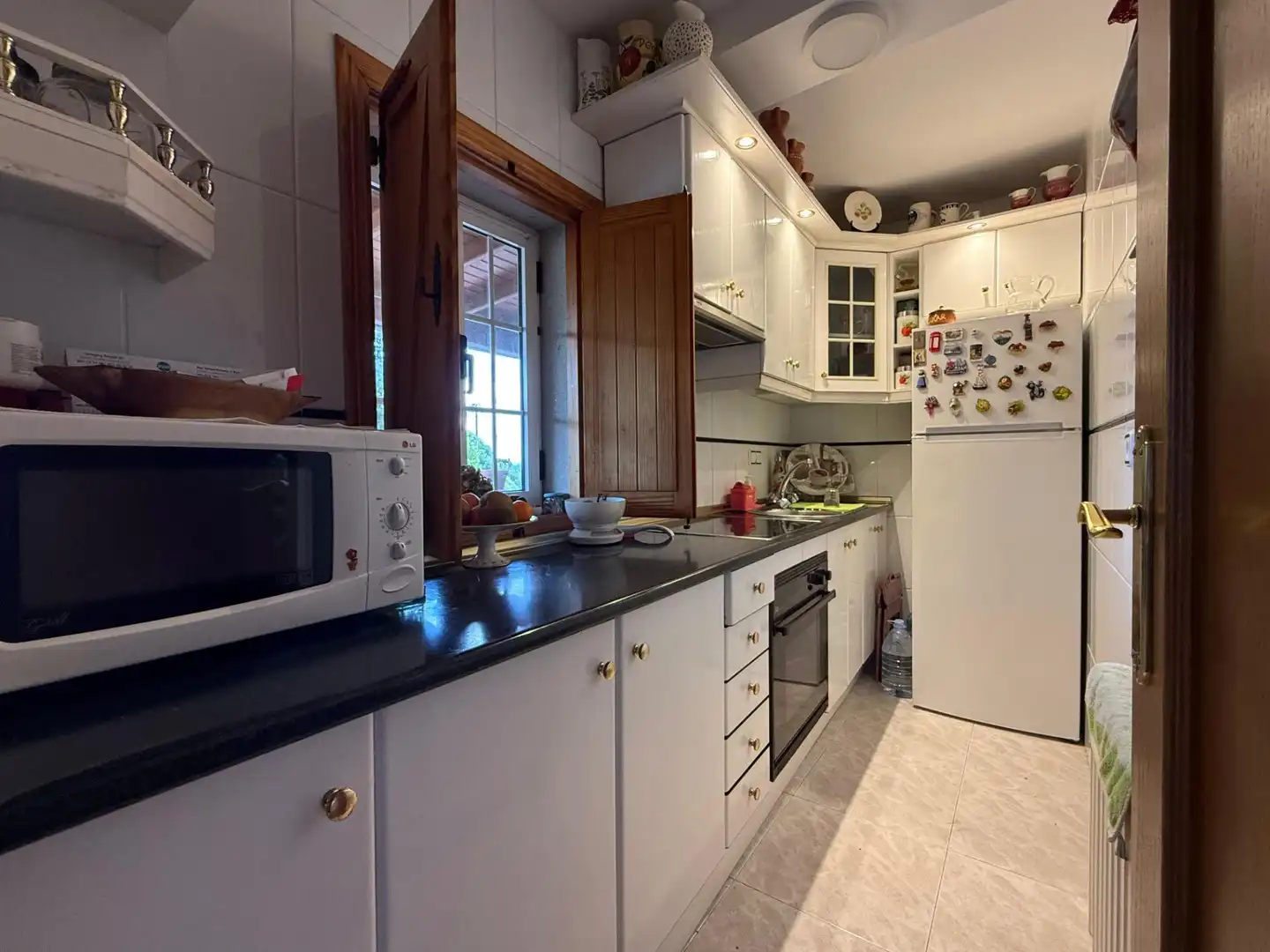 Cocina de Casa o chalet en venta en San Amaro con Calefacción, Jardín privado y Parquet