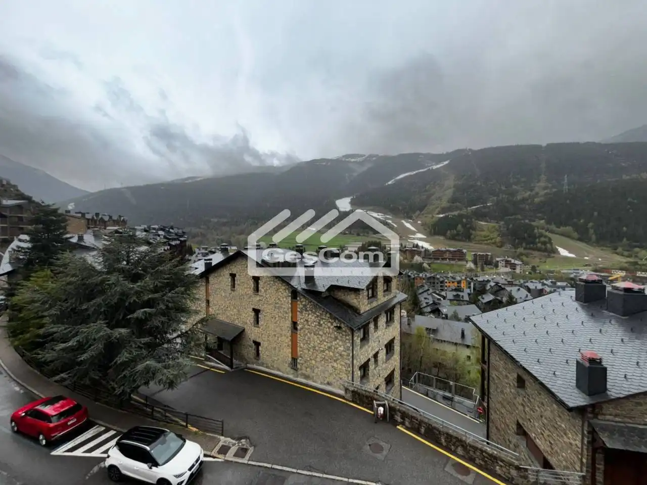 Vista exterior de Piso de alquiler en Canillo con Calefacción, Parquet y Trastero
