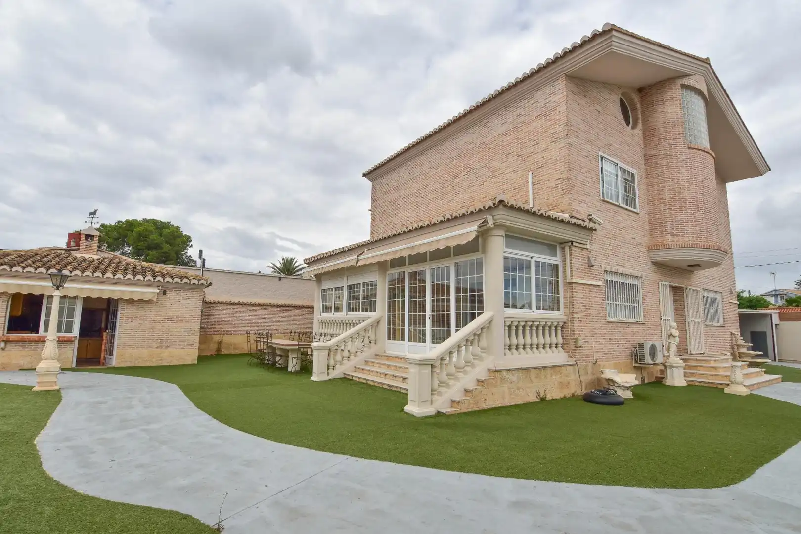 Jardí de Casa o xalet en venda en Picassent amb Aire condicionat, Calefacció i Jardí privat