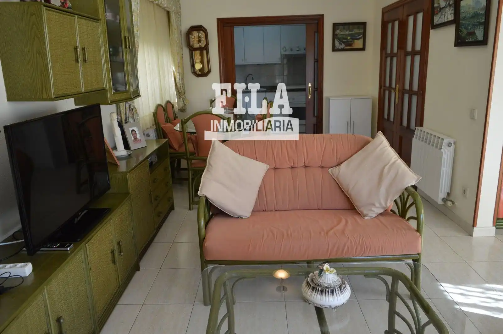 Sala d'estar de Casa o xalet en venda en Calafell amb Calefacció, Terrassa i Traster