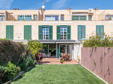 Adosado con jardín en venta en Centre