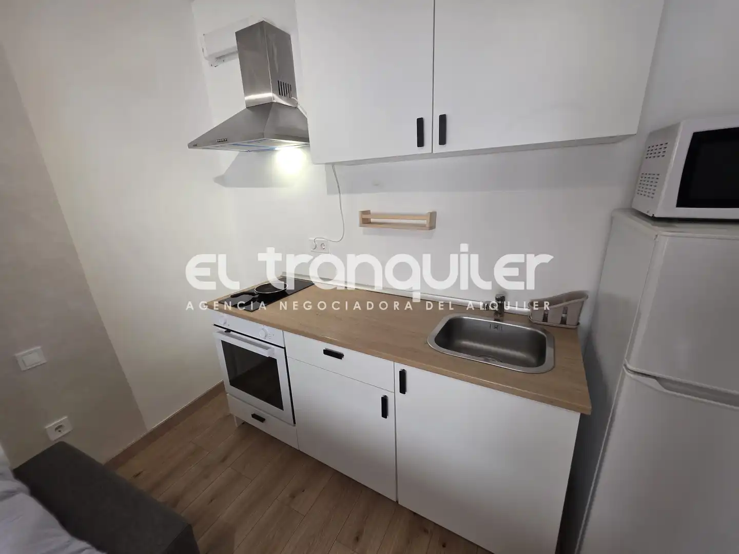 Küche von Wohnung zur Miete in Madrid mit Klimaanlage, Möbliert und Waschmaschine