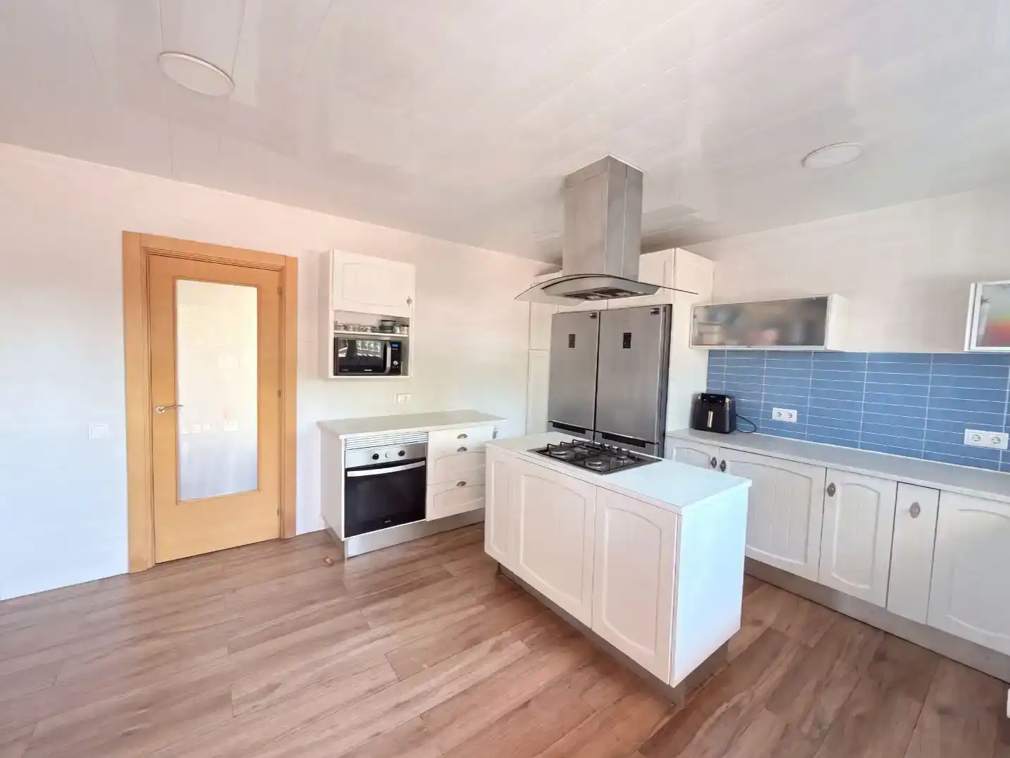 Cocina de Casa o chalet en venta en Premià de Mar con Aire acondicionado