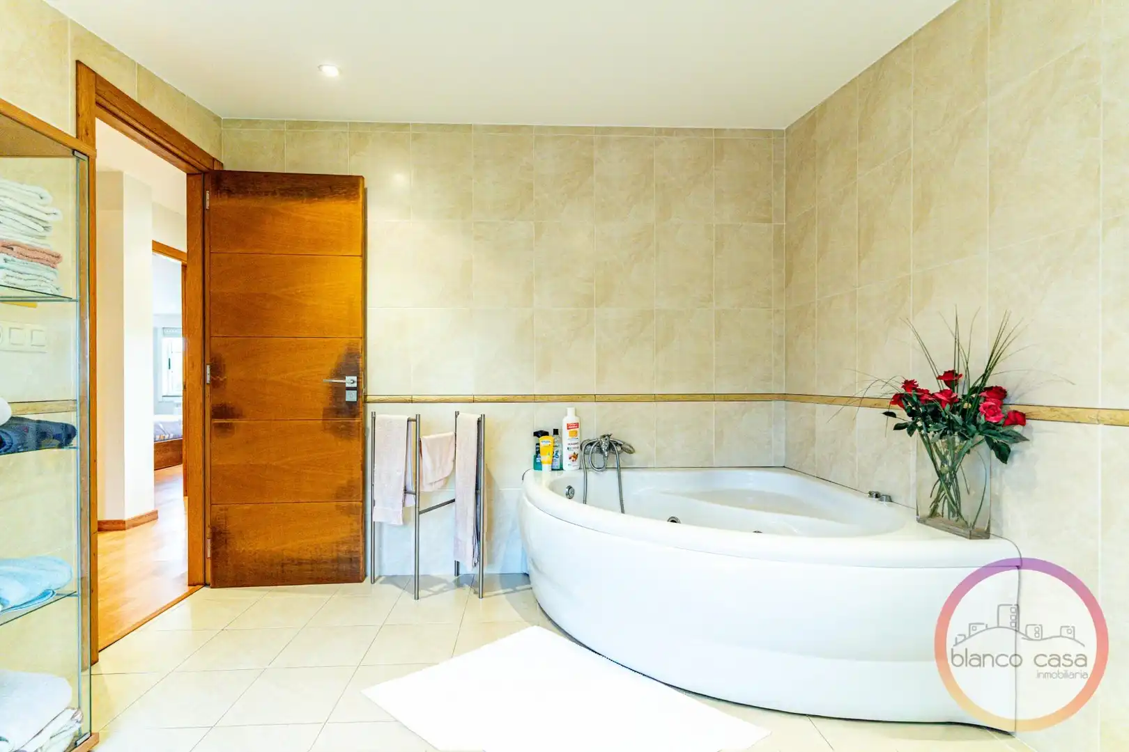 Baño de Casa o chalet en venta en Carballo con Calefacción, Jardín privado y Trastero