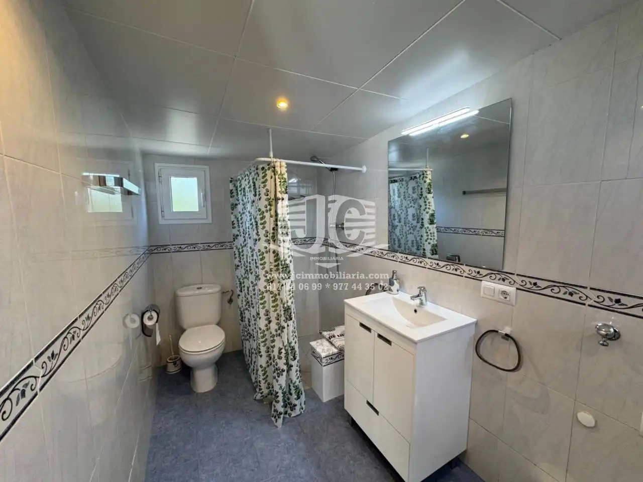 Bany de Casa o xalet en venda en Tortosa amb Aire condicionat, Jardí privat i Parquet