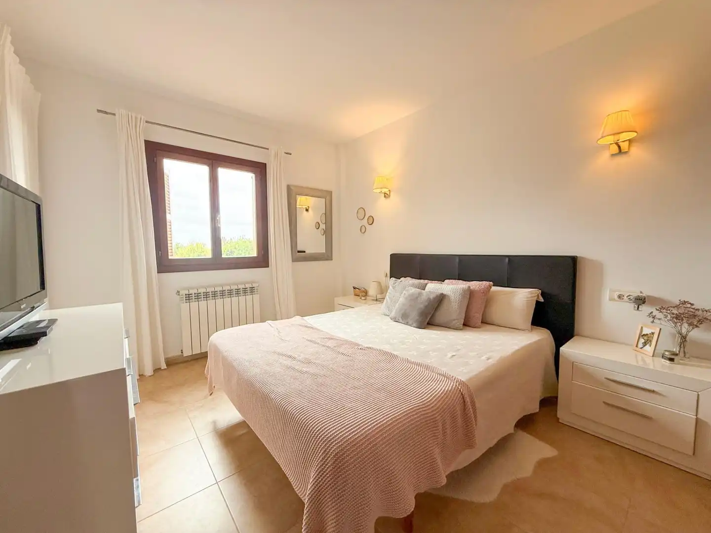 Bedroom of Detached homes for sale in Selva  with Air Conditioner, Private garden and Terrace