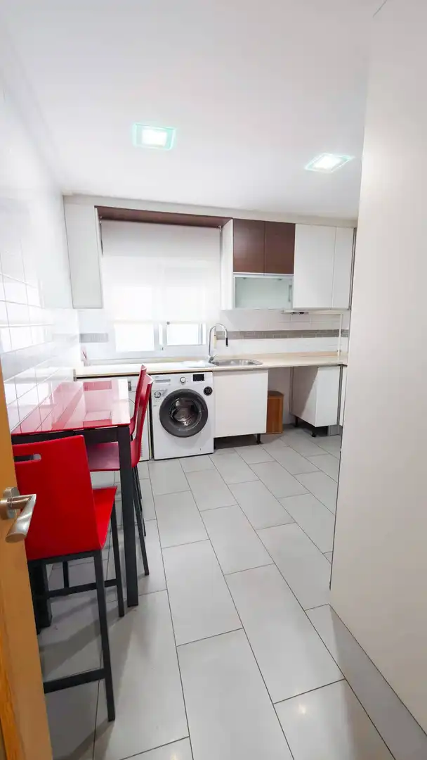 Cocina de Piso de alquiler en Elche / Elx con Aire acondicionado, Trastero y Amueblado
