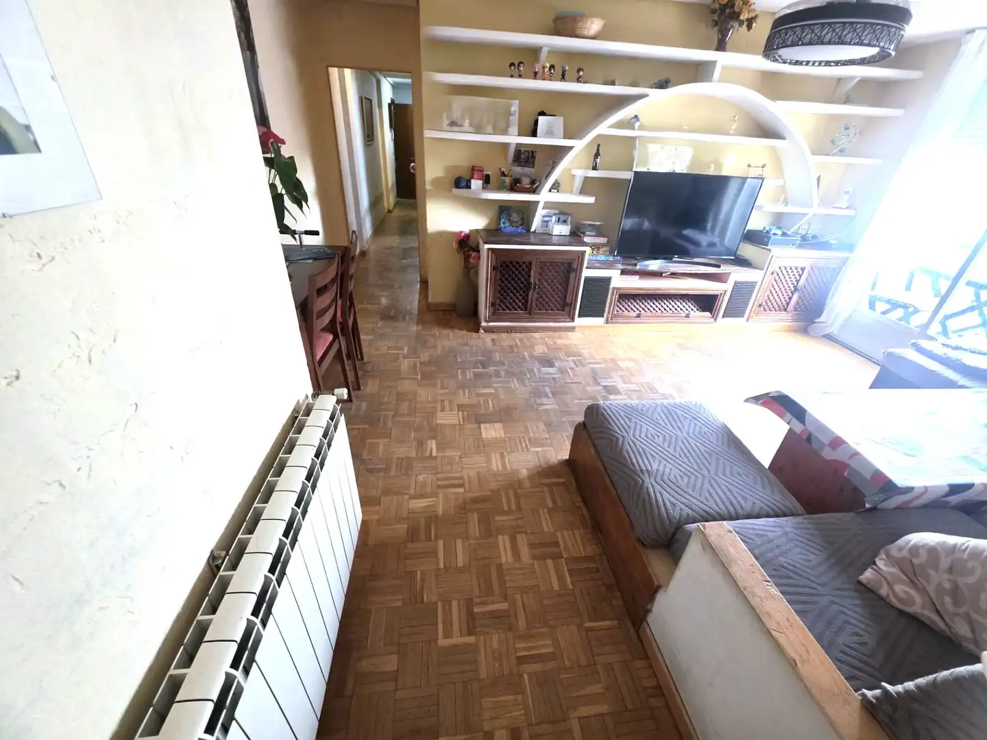 Living room of Flat for sale in Móstoles  with Air Conditioner, Heating and Parquet flooring