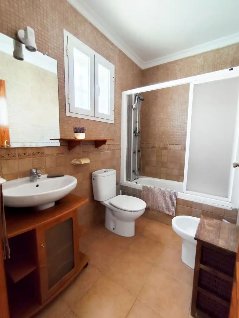Badezimmer von Maisonette zum Verkauf in Mojácar mit Klimaanlage, Terrasse und Abstellraum