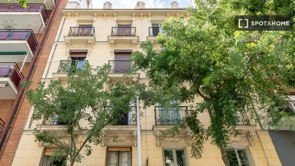 Flat with terrace to rent in Chamberí, imagen 12