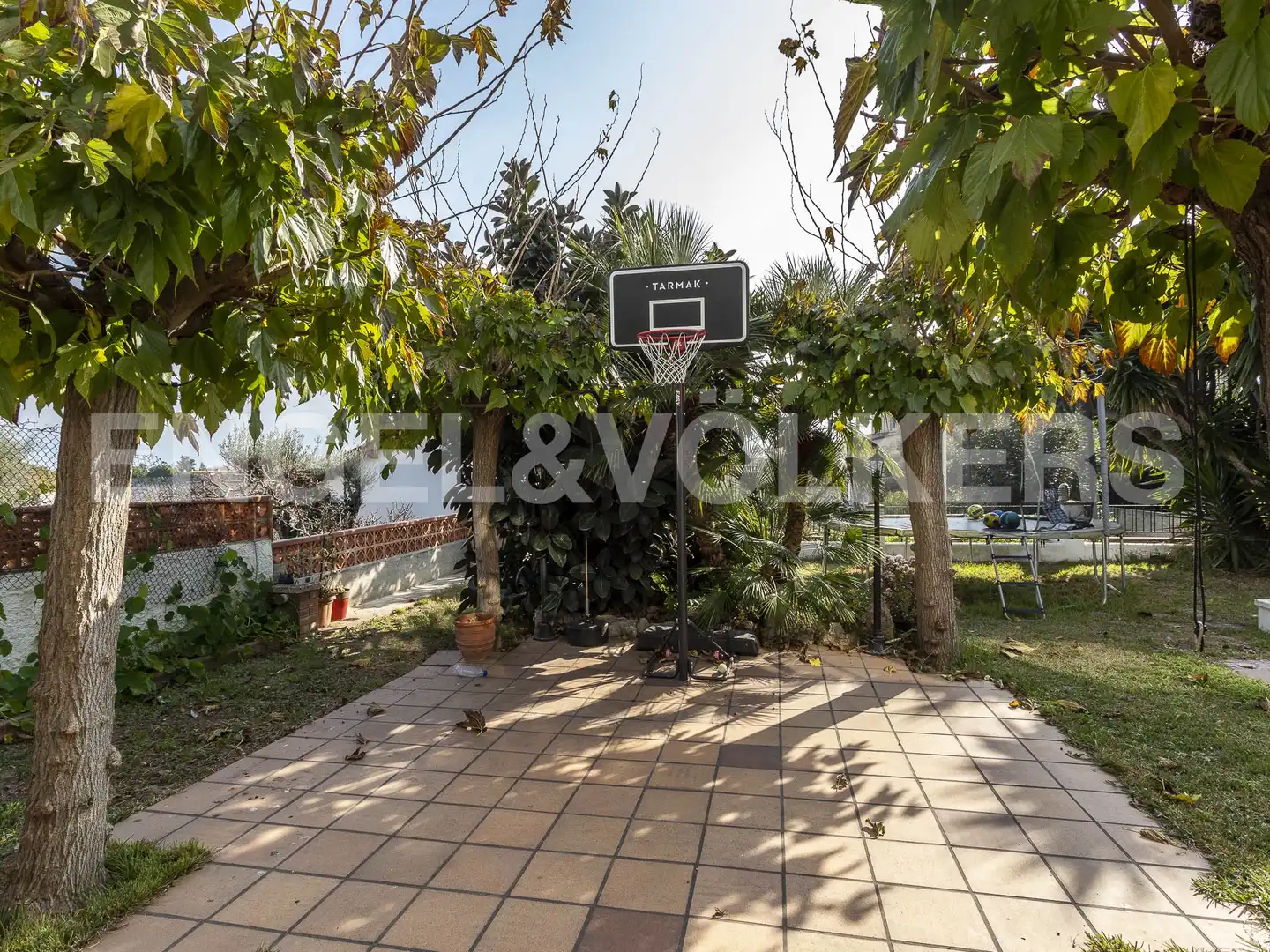 Jardí de Casa o xalet en venda en Castelldefels amb Aire condicionat, Calefacció i Jardí privat