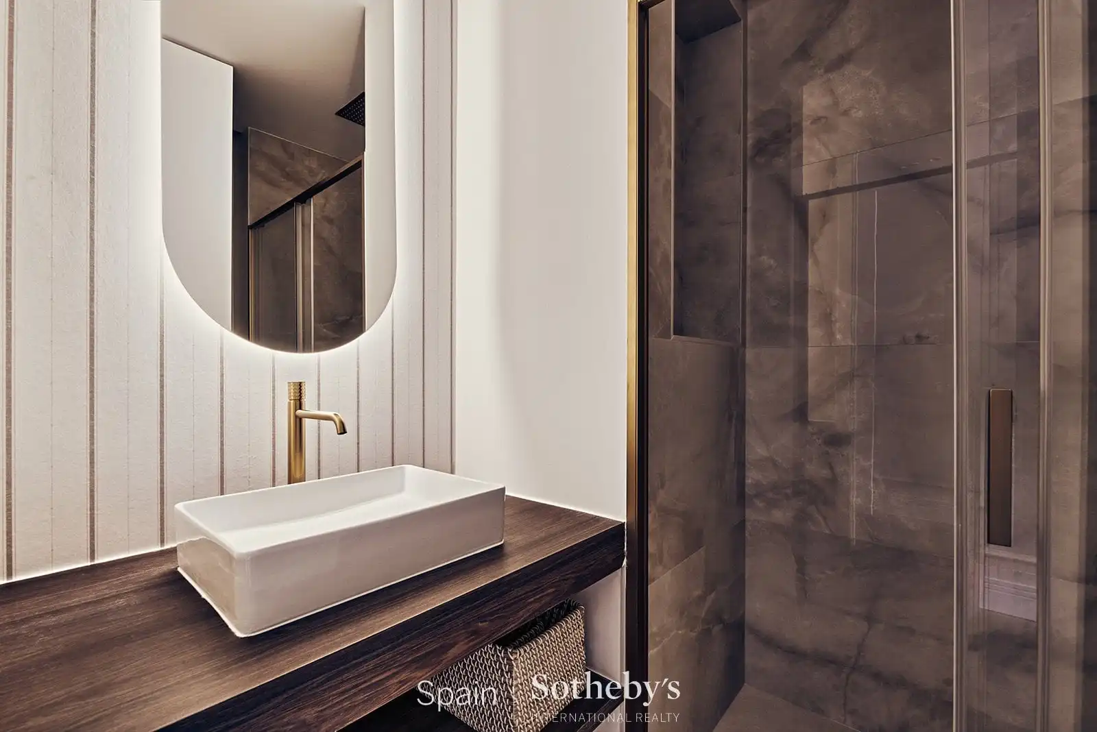 Bathroom of Apartments for sale in Madrid  with Air Conditioner, Heating and Terrace