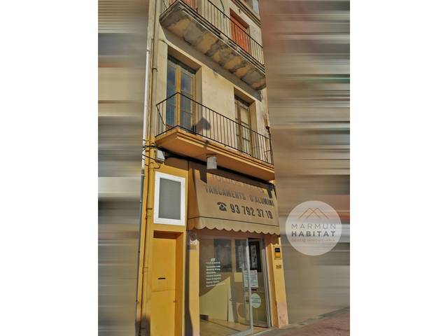 Casa-chalet en Venta en Centre