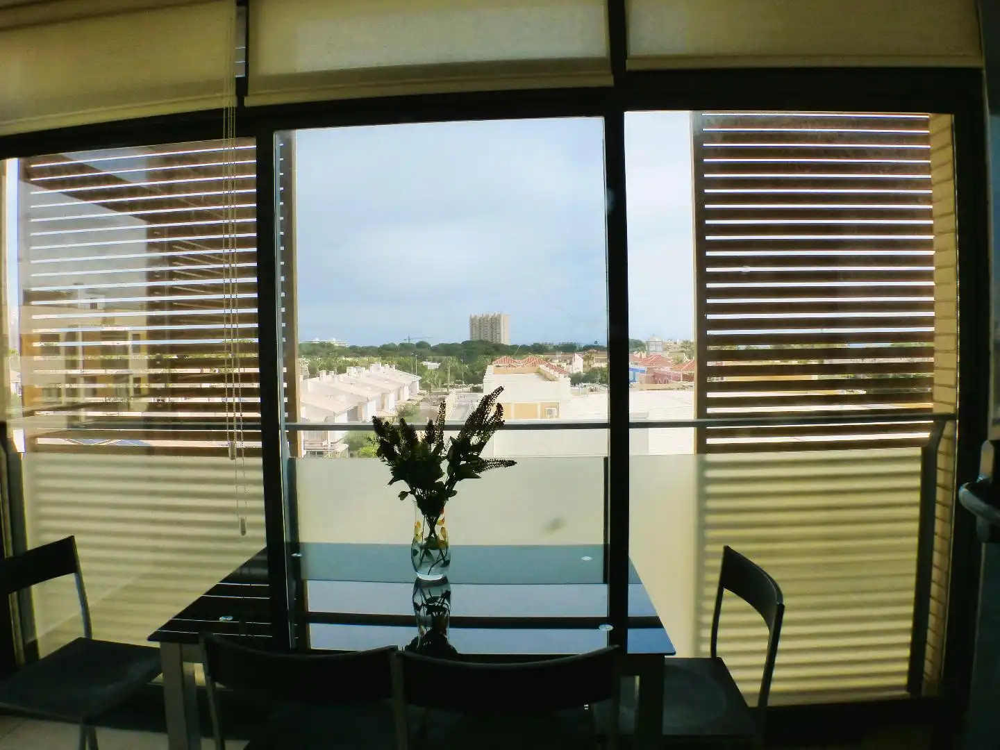 Comedor de Ático en venta en El Campello con Terraza, Trastero y Piscina