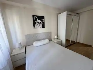Habitación de Apartamento de alquiler en León Capital  con Calefacción, Parquet y Terraza