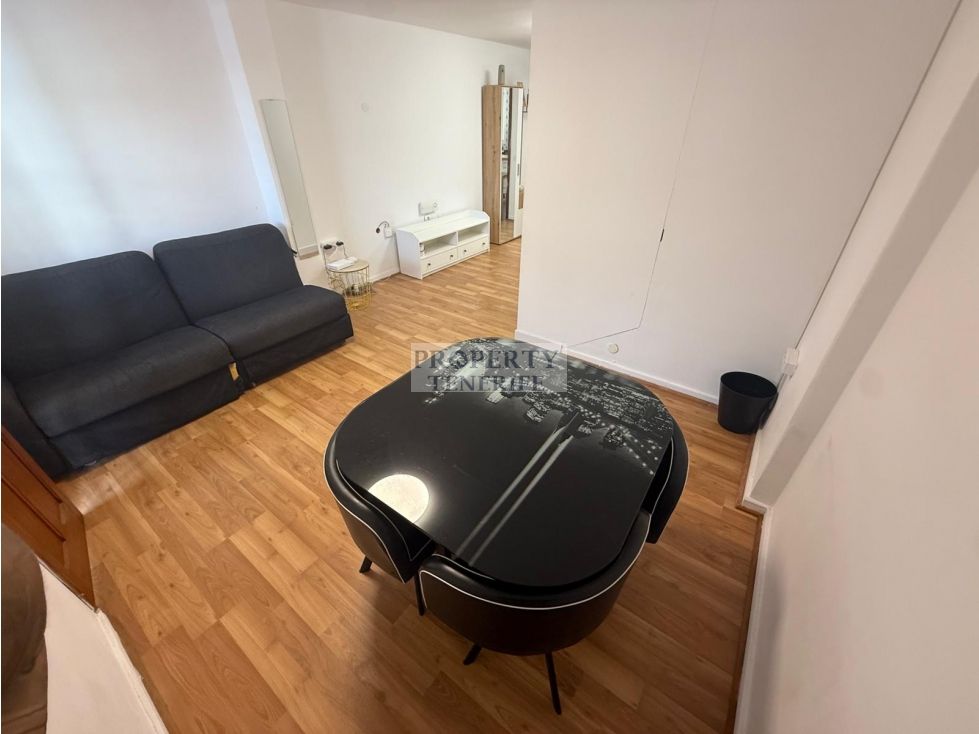 Sala de estar de Apartamento en venta en  Santa Cruz de Tenerife Capital con Amueblado