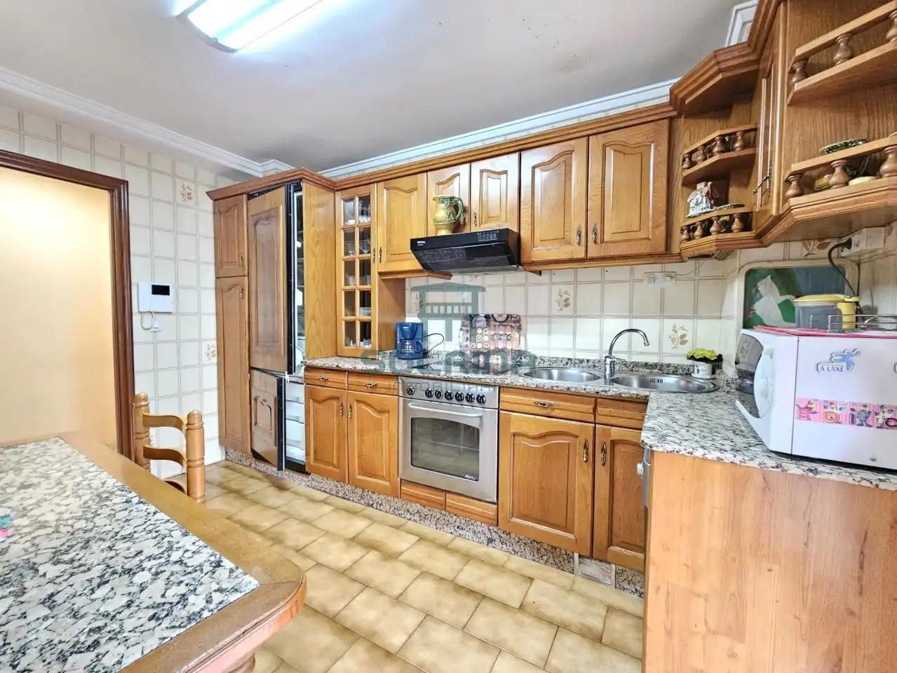 Cocina de Piso en venta en Ourense Capital  con Calefacción, Trastero y Amueblado