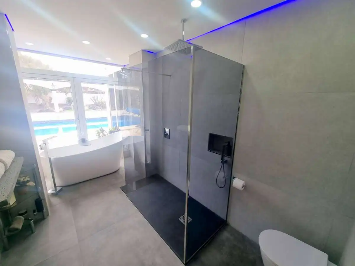 Bathroom of Houses for sale in Tías  with Air Conditioner, Private garden and Terrace