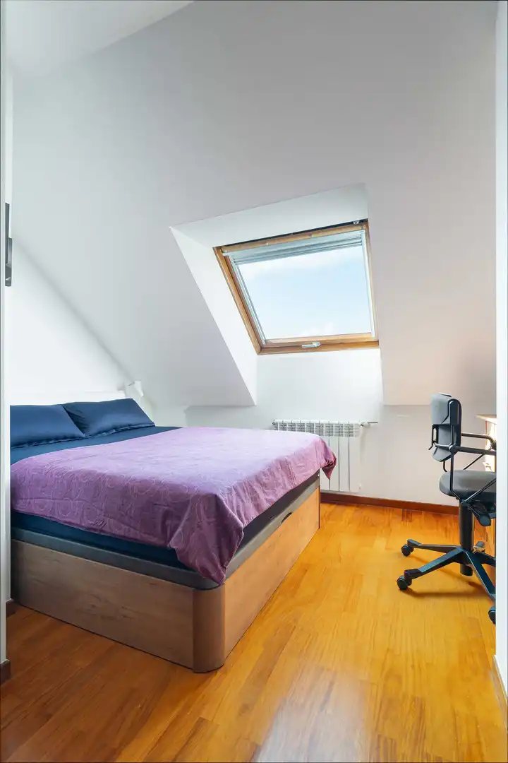 Bedroom of Duplexes for sale in A Coruña Capital   with Heating and Parquet flooring