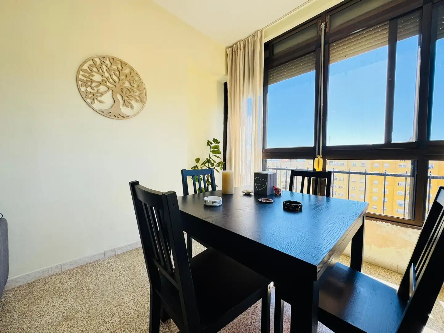 Esszimmer von Wohnung zum Verkauf in Algeciras