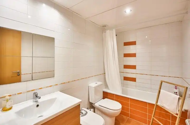 Baño de Casa adosada en venta en Sant Feliu de Llobregat con Terraza