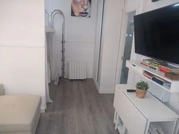 Bedroom of Flat for sale in Madrid