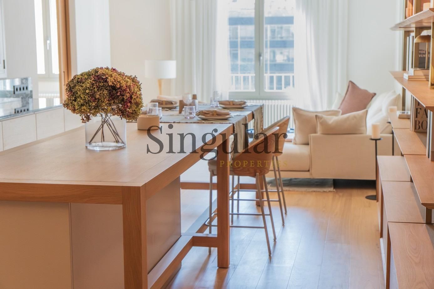 Comedor de Piso en venta en  Barcelona Capital con Aire acondicionado, Calefacción y Terraza