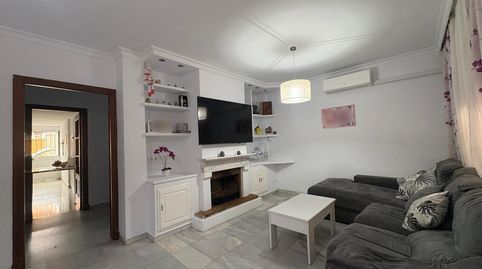 Foto 4 de Casa adosada en venta en Los Barrios, Cádiz