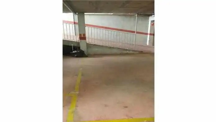 Aparcament amb ascensor en venda a C/ del Sindicat, imagen 3