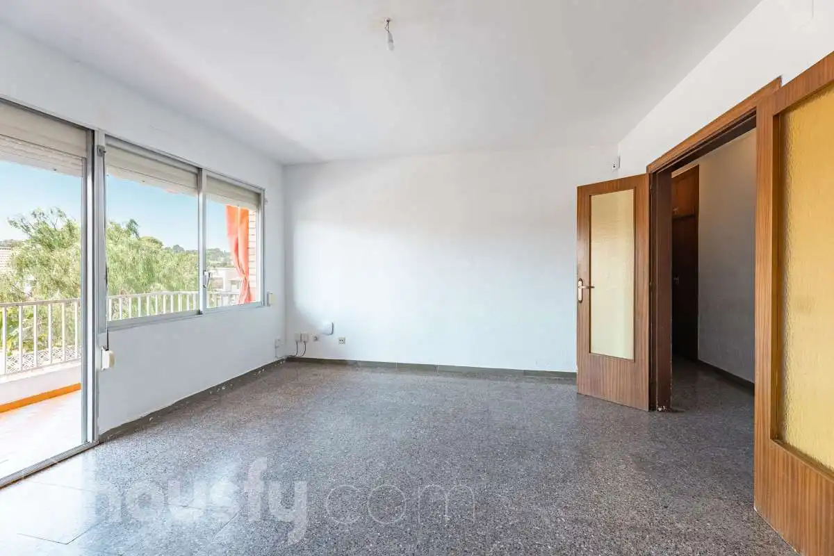 Habitación de Piso en venta en Sant Pere de Ribes con Calefacción y Balcón