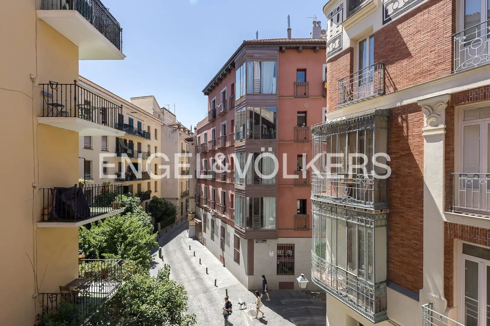 Vista exterior de Piso en venta en Madrid con Aire acondicionado, Calefacción y Parquet