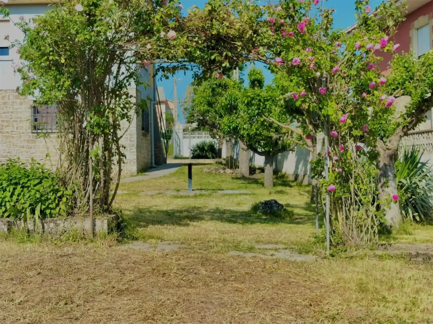 Wohnung zum Verkauf in Valdeolea mit Privatgarten und Schwimmbad