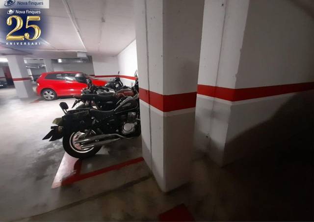 Garaje en Venta en Poble - Casc Antic