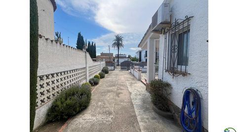 Foto 3 de Casa o xalet en venda a Peni, Peni, Empuriabrava